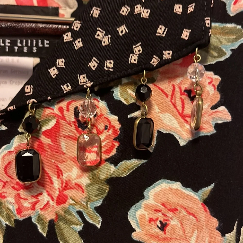 Carole Little Crop Blouse Black Floral Roses Embellished  Long Sleeves  … - Picture 6 of 12